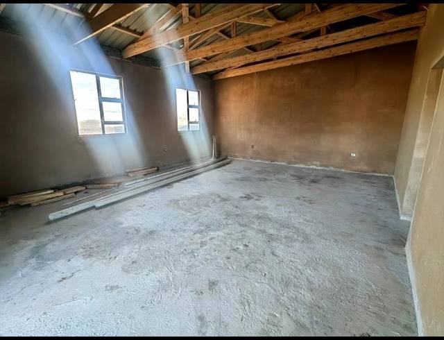 0 BEDROOM HOUSE FOR SALE IN MEADOWLANDS EAST